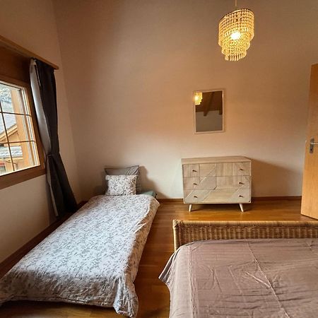 Charming Penthouse Lägenhet Lauterbrunnen Exteriör bild