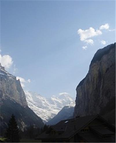Charming Penthouse Lägenhet Lauterbrunnen Exteriör bild