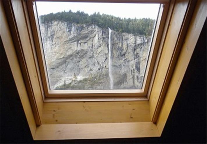 Charming Penthouse Lägenhet Lauterbrunnen Rum bild